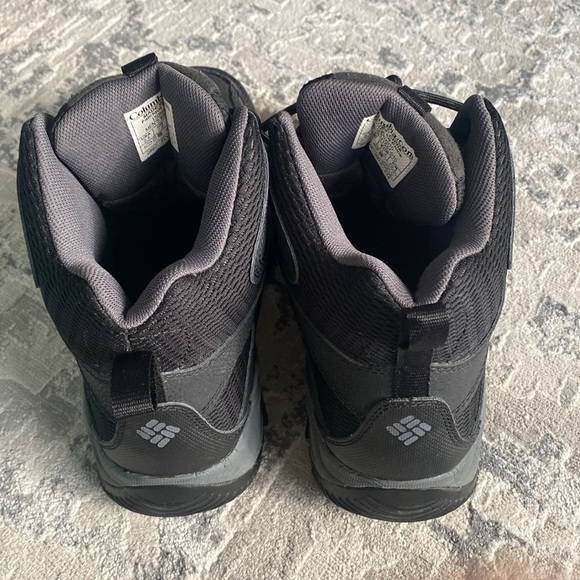 Columbia Winter Boots - Picture 4 of 11